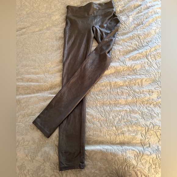 SPANX leather leggings size small - Picture 2 of 6